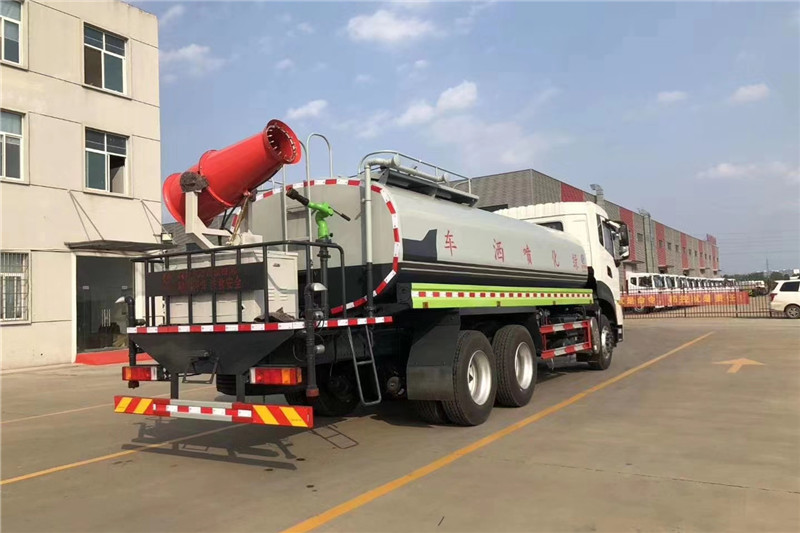 東風(fēng)天龍后八輪20噸噴霧車(chē)，國(guó)六綠化噴灑車(chē)