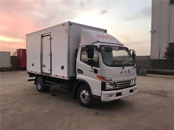 江淮駿鈴V6冷藏車國六