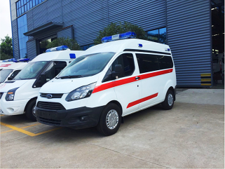 福特V362中軸自動(dòng)檔救護(hù)車(chē)