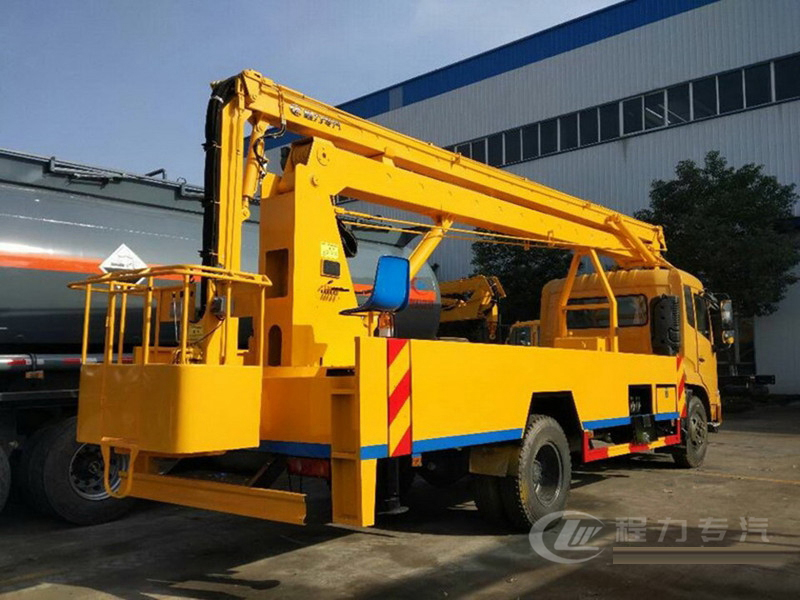 20-22米東風(fēng)天錦·折疊臂高空車